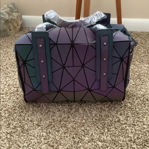 Holographic Luminous Purse